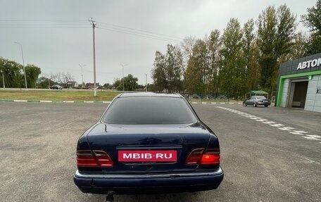 Mercedes-Benz E-Класс, 1999 год, 220 000 рублей, 5 фотография