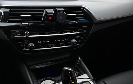 BMW 5 серия, 2019 год, 2 390 000 рублей, 8 фотография