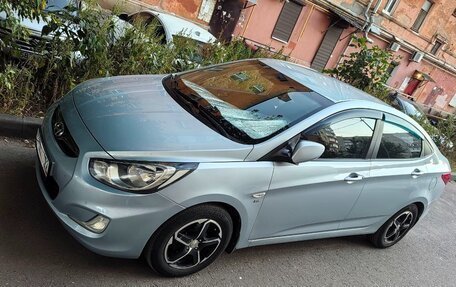 Hyundai Solaris II рестайлинг, 2011 год, 780 000 рублей, 2 фотография