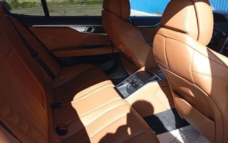 BMW 8 серия, 2019 год, 6 127 000 рублей, 10 фотография