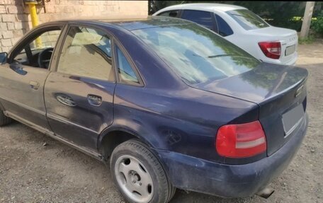 Audi A4, 2000 год, 240 000 рублей, 5 фотография