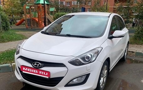 Hyundai i30 II рестайлинг, 2012 год, 975 000 рублей, 2 фотография