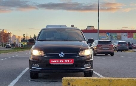 Volkswagen Polo VI (EU Market), 2015 год, 1 000 000 рублей, 1 фотография