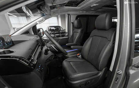 Hyundai Staria, 2024 год, 6 950 000 рублей, 9 фотография