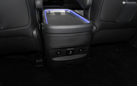 Hyundai Staria, 2024 год, 6 950 000 рублей, 16 фотография