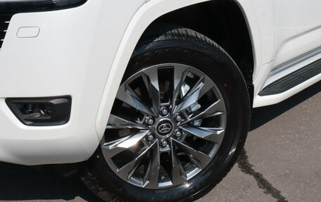 Toyota Land Cruiser, 2024 год, 14 990 000 рублей, 11 фотография