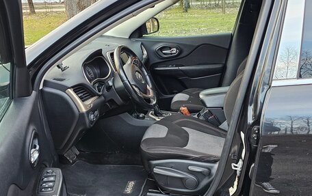 Jeep Cherokee, 2014 год, 850 000 рублей, 11 фотография