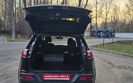 Jeep Cherokee, 2014 год, 850 000 рублей, 17 фотография