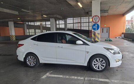Hyundai Solaris II рестайлинг, 2016 год, 750 000 рублей, 3 фотография