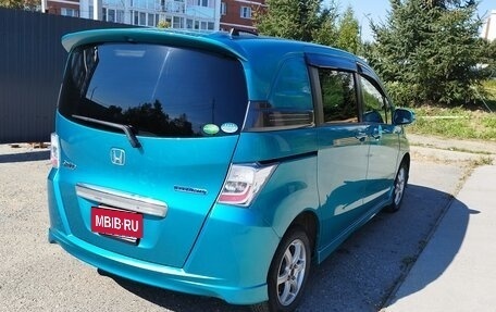 Honda Freed I, 2013 год, 1 200 000 рублей, 6 фотография