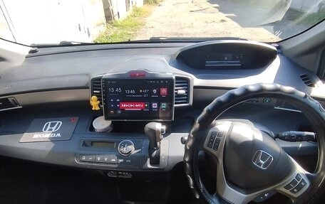 Honda Freed I, 2013 год, 1 200 000 рублей, 18 фотография