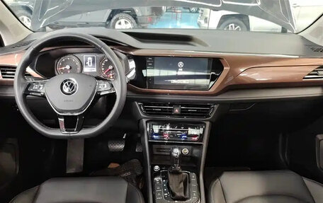 Volkswagen Tharu, 2021 год, 1 700 000 рублей, 11 фотография