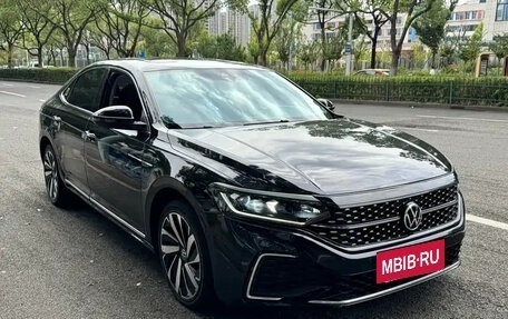 Volkswagen Passat B8 рестайлинг, 2022 год, 1 930 000 рублей, 3 фотография
