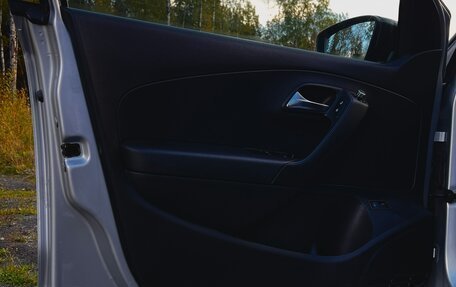 Volkswagen Polo VI (EU Market), 2013 год, 790 000 рублей, 24 фотография
