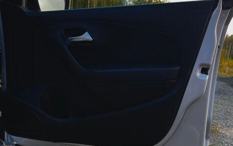 Volkswagen Polo VI (EU Market), 2013 год, 790 000 рублей, 25 фотография