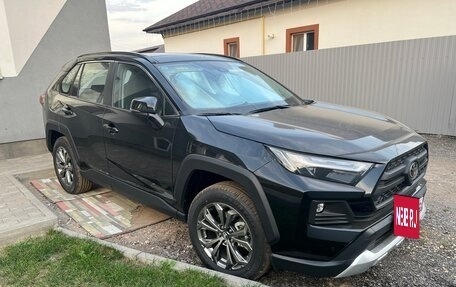 Toyota RAV4, 2024 год, 4 150 000 рублей, 2 фотография