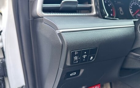 KIA K5, 2021 год, 2 390 000 рублей, 23 фотография