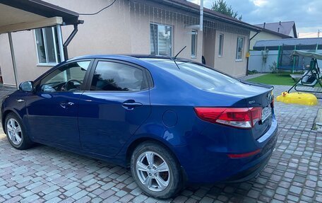 KIA Rio III рестайлинг, 2015 год, 1 100 000 рублей, 4 фотография