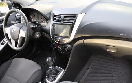 Hyundai Solaris II рестайлинг, 2013 год, 673 000 рублей, 11 фотография