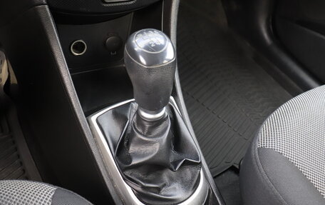 Hyundai Solaris II рестайлинг, 2013 год, 673 000 рублей, 17 фотография