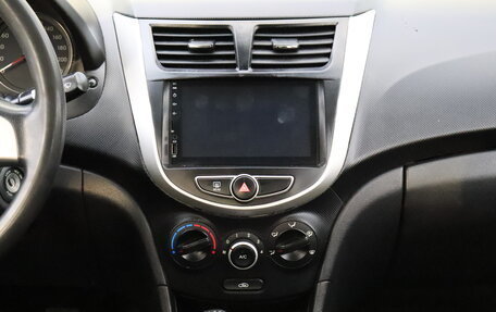 Hyundai Solaris II рестайлинг, 2013 год, 673 000 рублей, 16 фотография