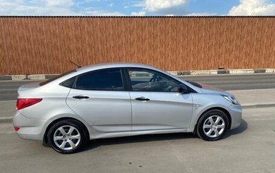 Hyundai Solaris II рестайлинг, 2013 год, 650 000 рублей, 1 фотография