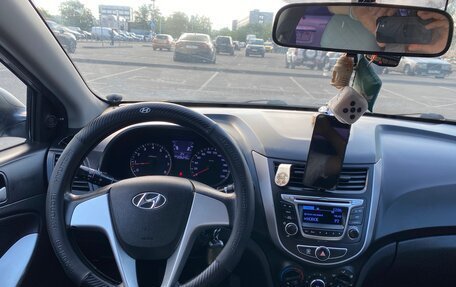 Hyundai Solaris II рестайлинг, 2013 год, 650 000 рублей, 6 фотография