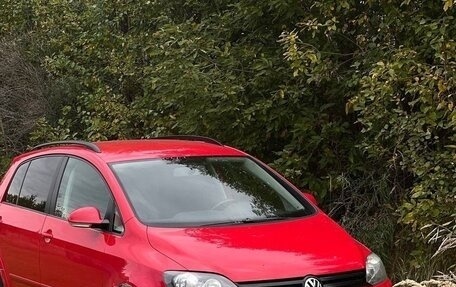 Volkswagen Golf Plus II, 2012 год, 850 000 рублей, 1 фотография