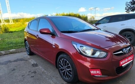 Hyundai Solaris II рестайлинг, 2012 год, 1 250 000 рублей, 11 фотография