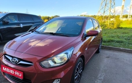 Hyundai Solaris II рестайлинг, 2012 год, 1 250 000 рублей, 17 фотография