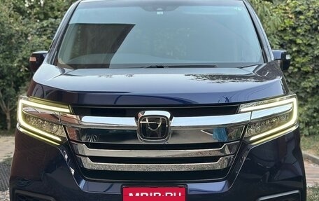 Honda Stepwgn IV, 2020 год, 2 290 000 рублей, 2 фотография