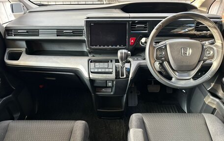 Honda Stepwgn IV, 2020 год, 2 290 000 рублей, 7 фотография
