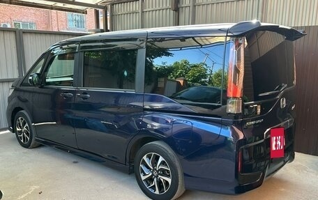 Honda Stepwgn IV, 2020 год, 2 290 000 рублей, 4 фотография
