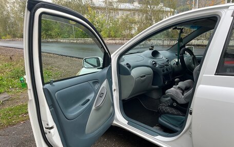 Toyota Vitz, 2000 год, 360 000 рублей, 8 фотография