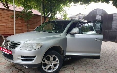 Volkswagen Touareg III, 2008 год, 699 000 рублей, 3 фотография