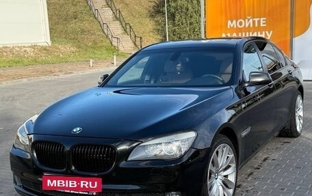 BMW 7 серия, 2010 год, 2 050 000 рублей, 3 фотография