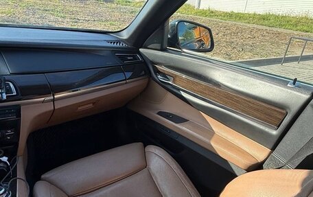 BMW 7 серия, 2010 год, 2 050 000 рублей, 22 фотография