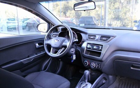 KIA Rio III рестайлинг, 2013 год, 910 000 рублей, 9 фотография
