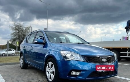 KIA cee'd I рестайлинг, 2010 год, 750 000 рублей, 2 фотография