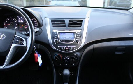 Hyundai Solaris II рестайлинг, 2013 год, 885 000 рублей, 12 фотография