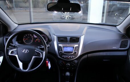 Hyundai Solaris II рестайлинг, 2013 год, 885 000 рублей, 11 фотография