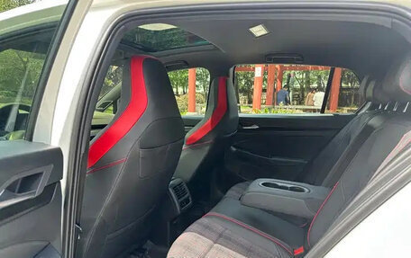Volkswagen Golf GTI, 2022 год, 2 650 222 рублей, 24 фотография