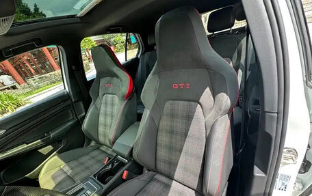 Volkswagen Golf GTI, 2022 год, 2 650 222 рублей, 25 фотография