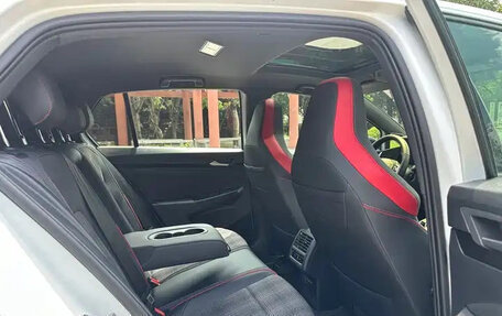 Volkswagen Golf GTI, 2022 год, 2 650 222 рублей, 23 фотография