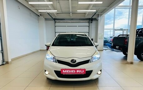 Toyota Vitz, 2014 год, 859 000 рублей, 9 фотография