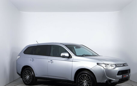 Mitsubishi Outlander III рестайлинг 3, 2012 год, 1 230 000 рублей, 3 фотография