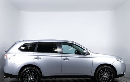 Mitsubishi Outlander III рестайлинг 3, 2012 год, 1 230 000 рублей, 4 фотография