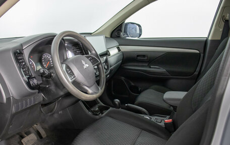 Mitsubishi Outlander III рестайлинг 3, 2012 год, 1 230 000 рублей, 10 фотография