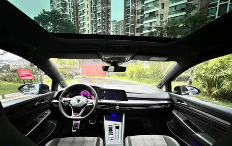 Volkswagen Golf GTI, 2021 год, 2 500 222 рублей, 13 фотография