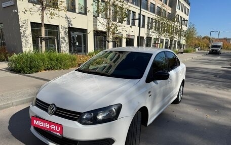 Volkswagen Polo VI (EU Market), 2013 год, 690 000 рублей, 4 фотография
